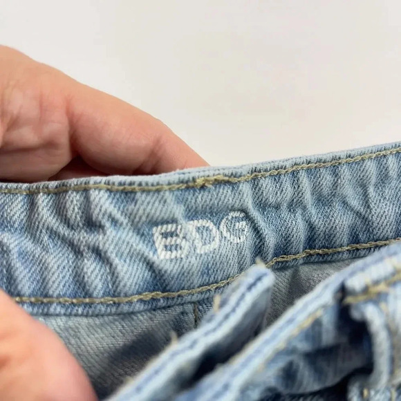 Urban Outfitters BDG Mid Rise Freja Vintage Fit 25 - Picture 3 of 9